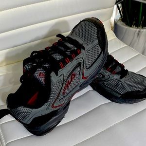 Mens Running Shoes-FILA